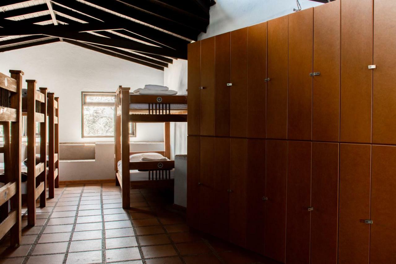 Happy Buddha Hostel & LodgeGuatapé エクステリア 写真