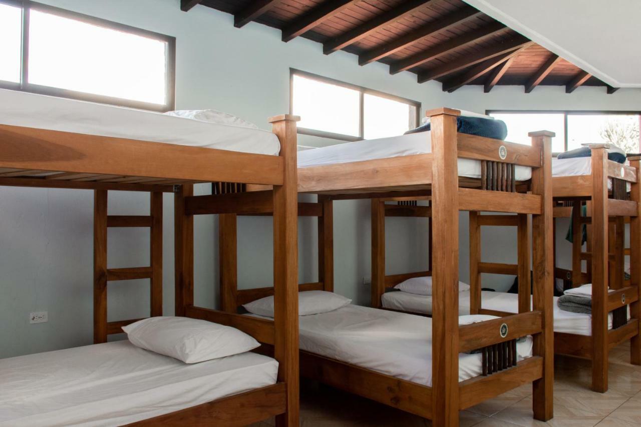 Happy Buddha Hostel & LodgeGuatapé エクステリア 写真